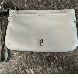 Simply Vera Vera Wang Stone Blue Joyce Wristlet Vegan Leather NWT Retail $39